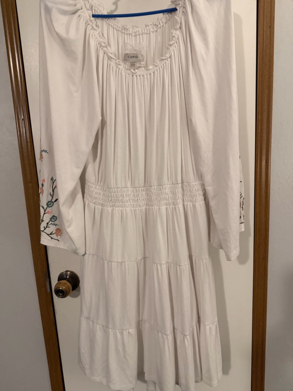 Cupio White Tiered Boho Peasant Dress with Embroidered Sleeves size xl